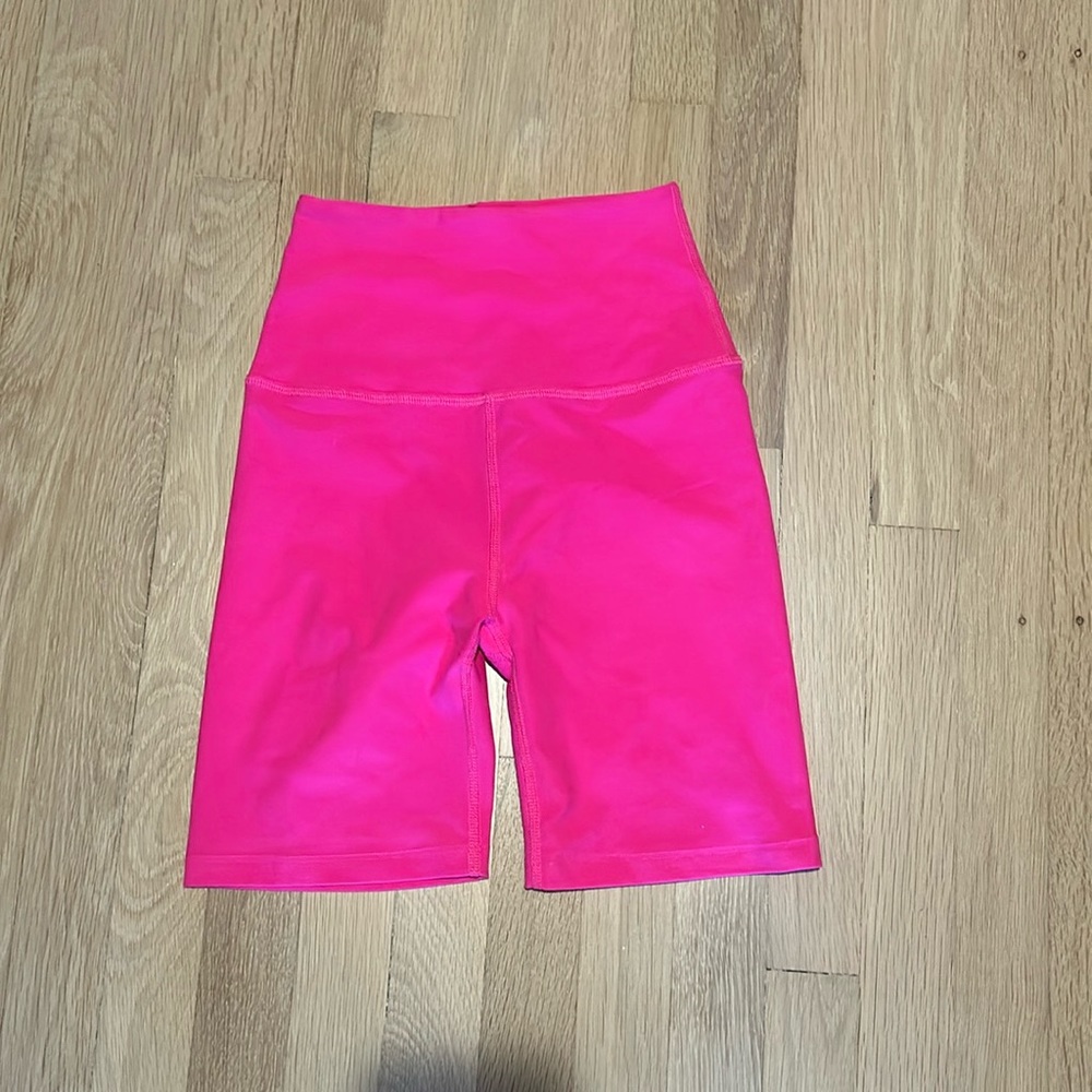 Beyond yoga size small shorts